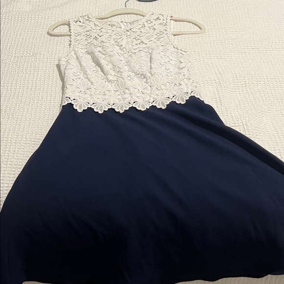 Lilly Pulitzer White and Navy Mini Dress - Picture 1 of 2
